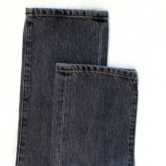 GOLDSIGN Benefit High Rise Relaxed Straight Farrow Cotton Jeans - Picture 13 of 13